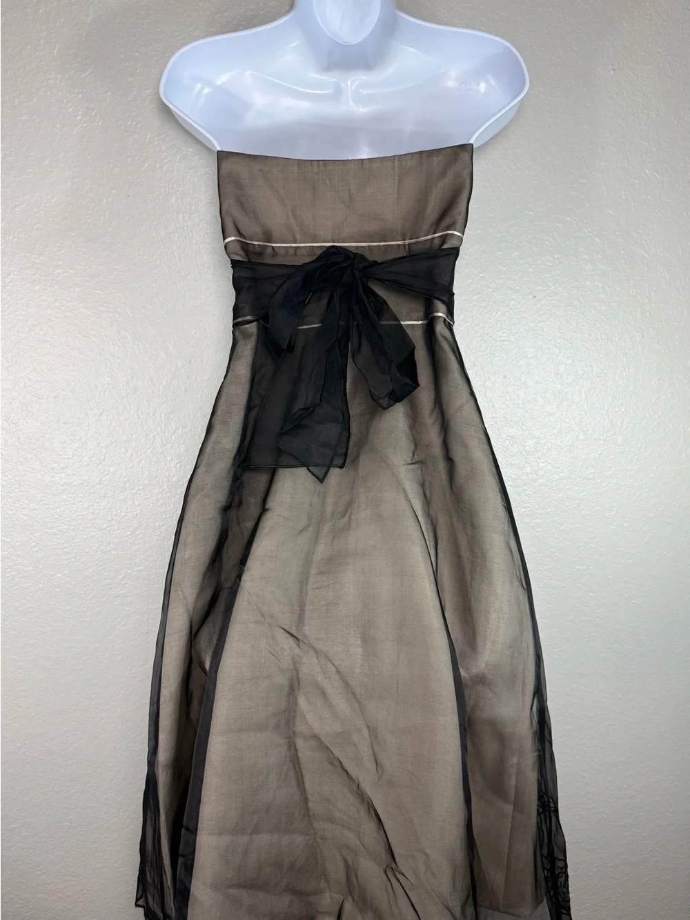 White House Black Market Black Strapless Floral Overlay Chiffon Dress Size 4